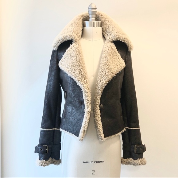 bebe Jackets & Blazers - Bebe Big collar shearling line jacket XS
